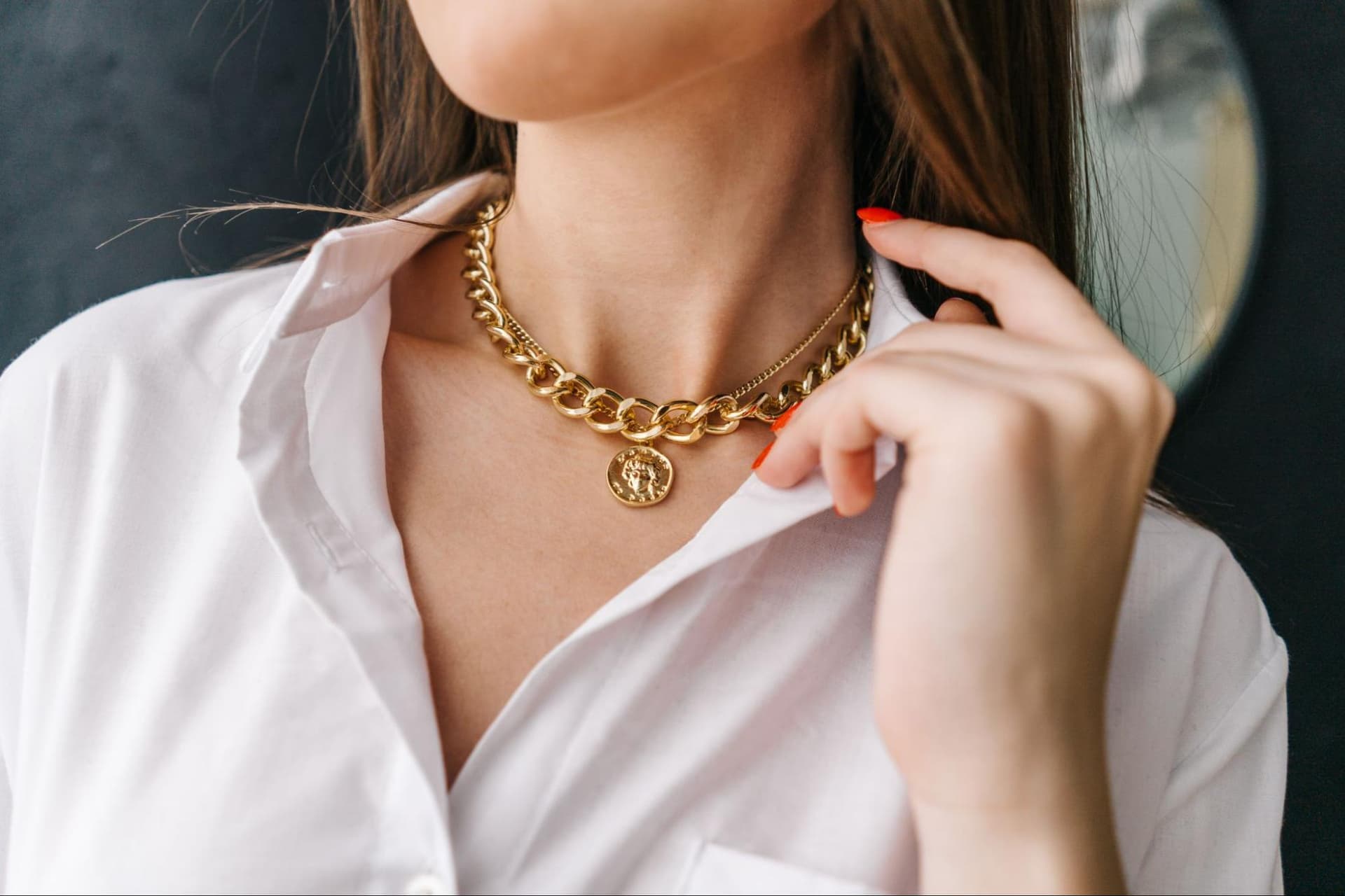 Gold Halsketten von Czarina: Die perfekte Verbindung von Luxus und Selbstbestimmung