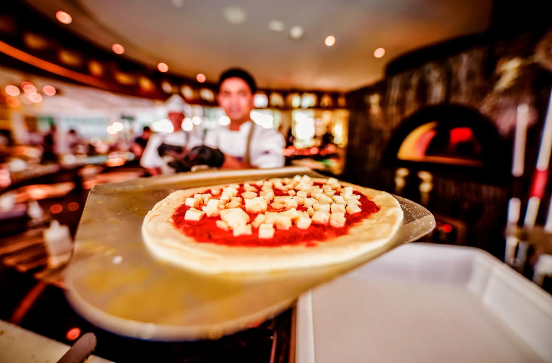 Genuss pur: Pizza backen mit einem Brotbackstein