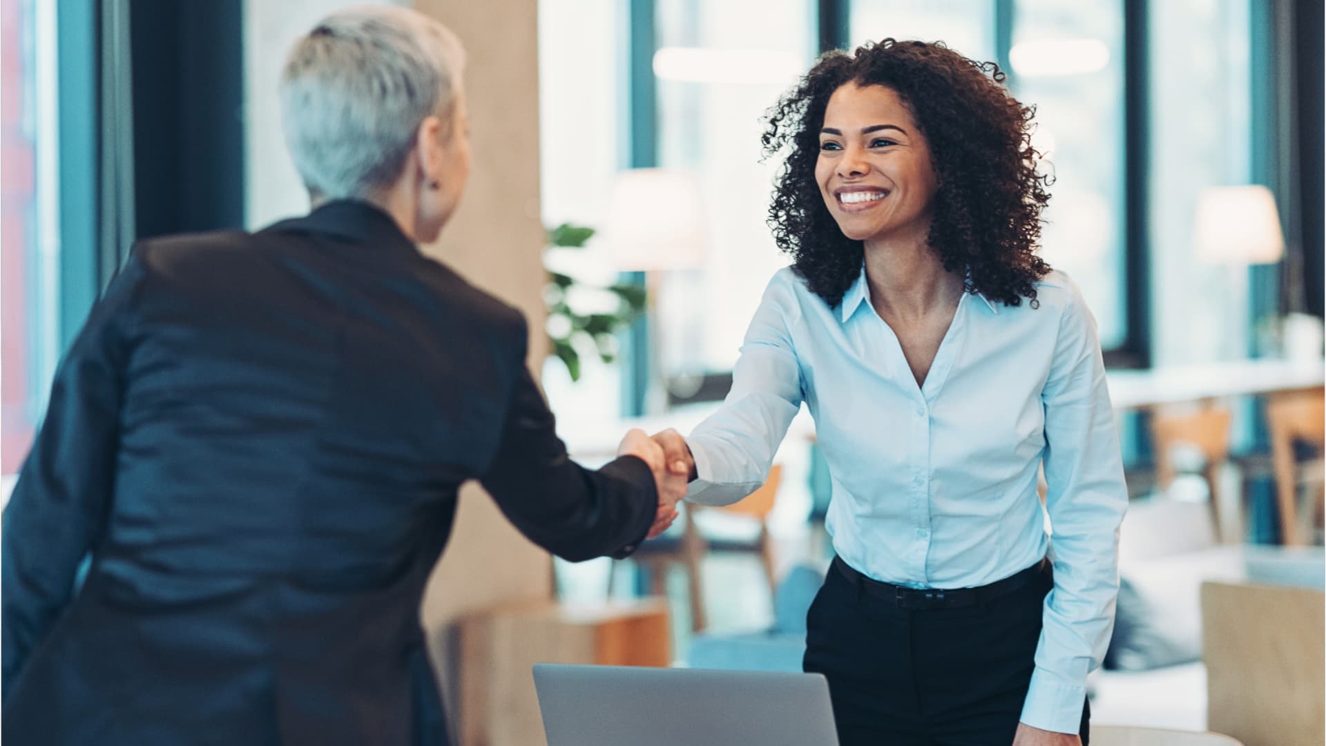 Effektive Lösungen für Personalengpässe: Die Expertise von Personaldienstleistern