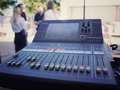 Beamer mieten: Beste Bildqualität für Ihr Event oder Ihre Firmenpräsentation