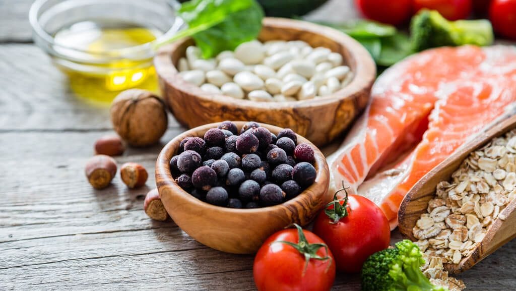 Banane, Mango, Avocado: Exotische Ernährungstipps für Dschungelbewohner im digitalen Lifestyle