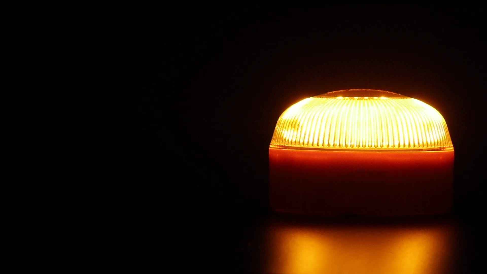 Safeglow Warnleuchte V16: Top-Technologie für Pannenabsicherung