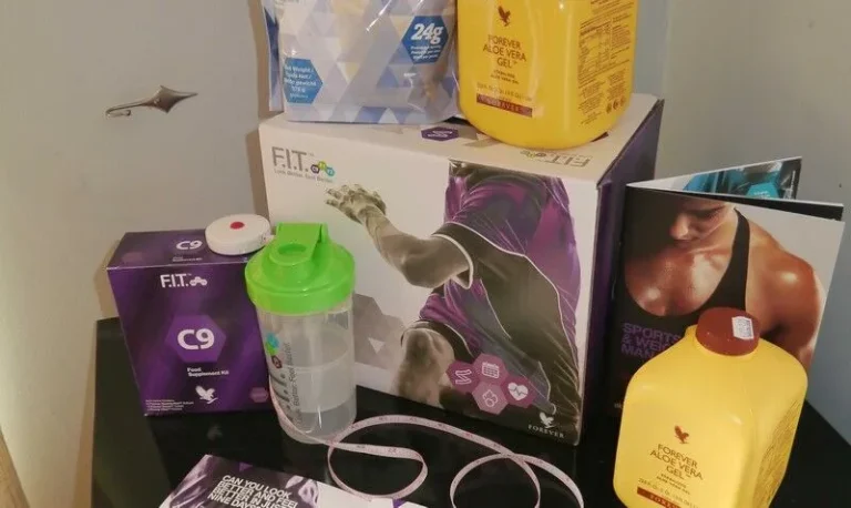 Forever-Clean-9-C9-Review-Banner-box-contents