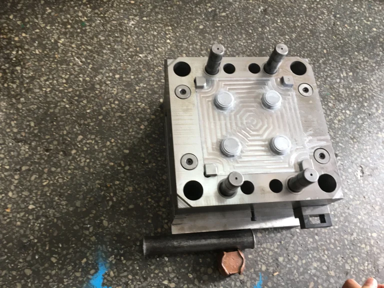 Injection-mold-tool-east-west